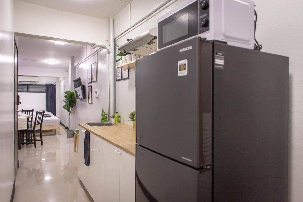 T1 Large Studio Full Kitchen 100M. To Bts Bangkok Buitenkant foto