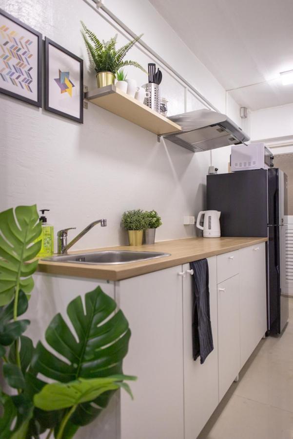 T1 Large Studio Full Kitchen 100M. To Bts Bangkok Buitenkant foto